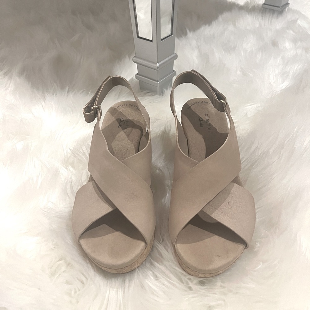 Clarks nude wedges
